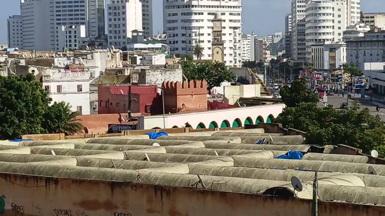 الناس اللي كاتطالب سوق النموذجي اجيو تسمعوا اشنو غادي يوقع وتحياتي لكم جميعا والبارطاجي الاخوان