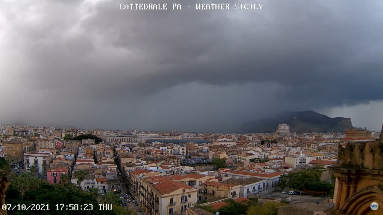 Autunno a Palermo dal tetto della Cattedrale