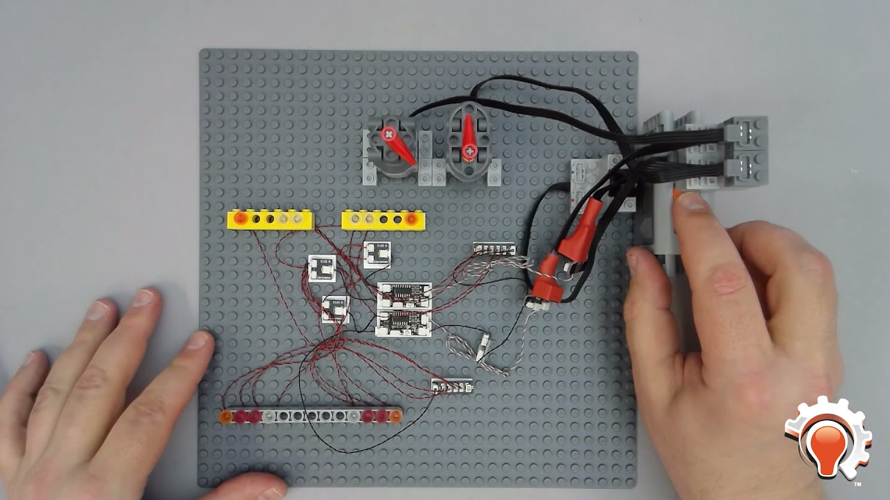 Lighting Controller for LEGO Power Functions with Automatic Effects