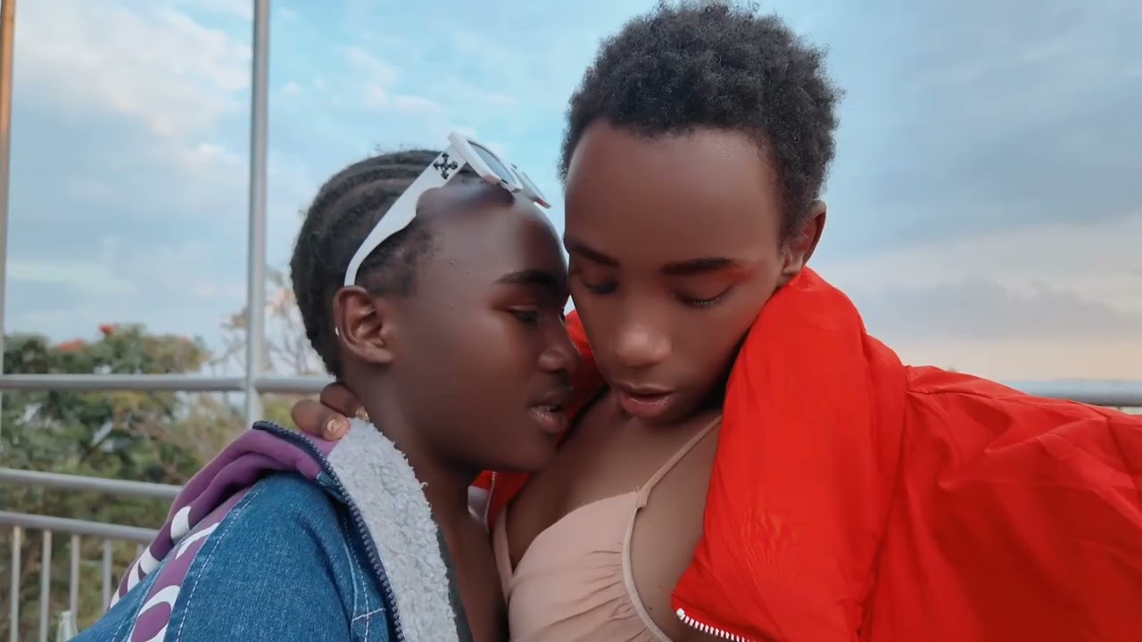ISADUNDA_BY_HAZARD BOY FT _-_KING_ DOLLAR_(Official_Video)