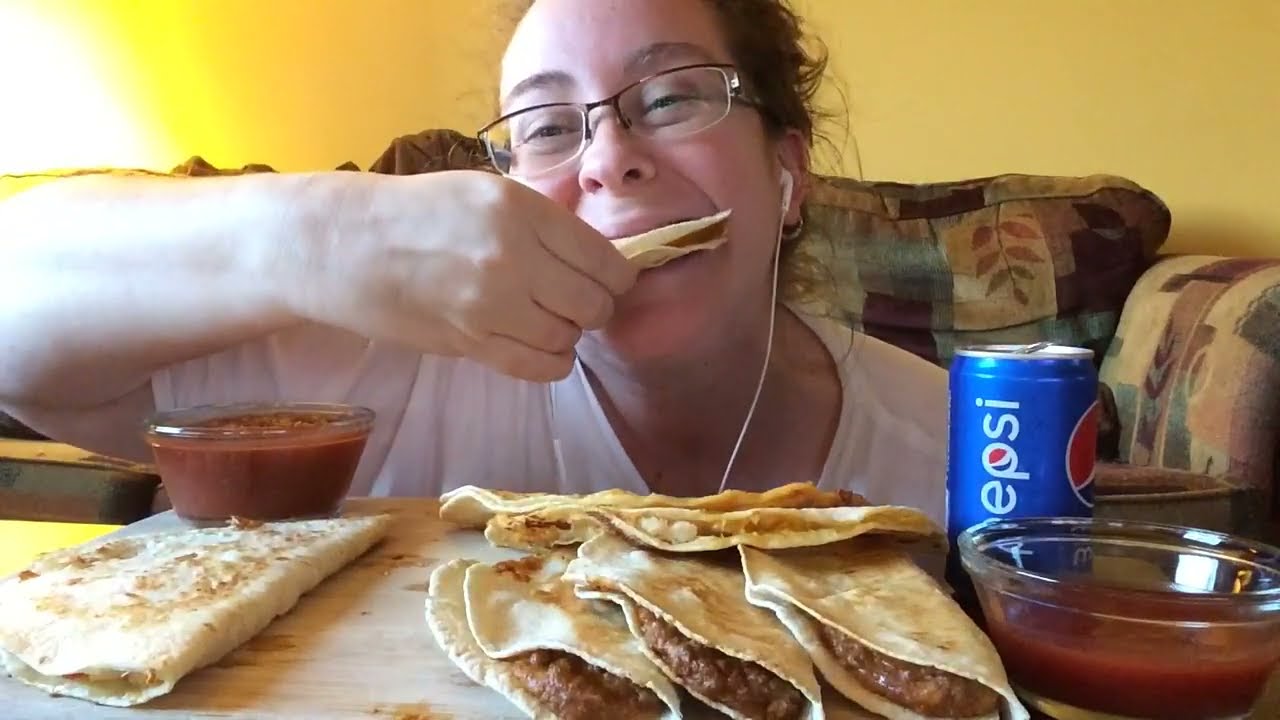 Quesadillas| ASMR| Mukbang