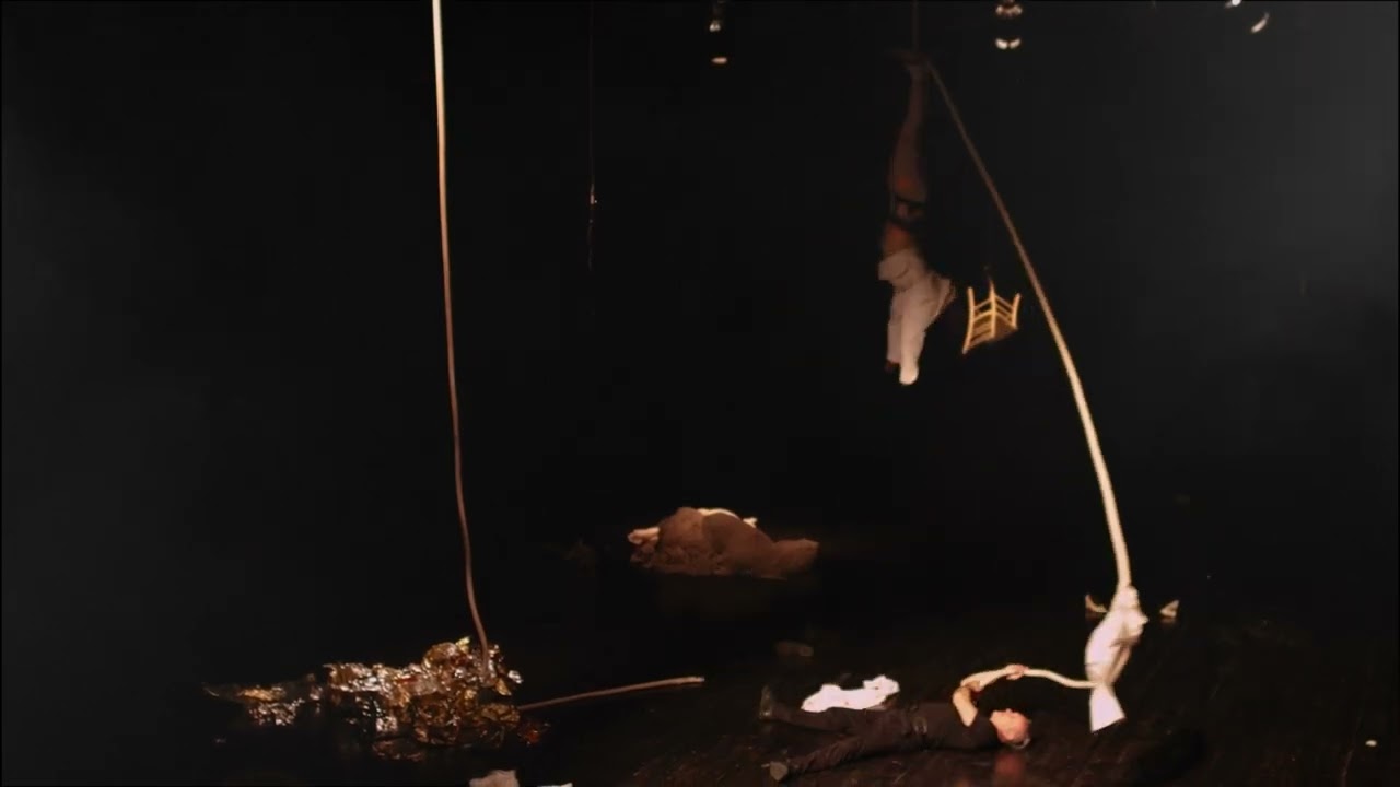 Poskus sobe // AN ATTEMPT AT A ROOM contemporary circus performance (60&rsquo;, 2022)