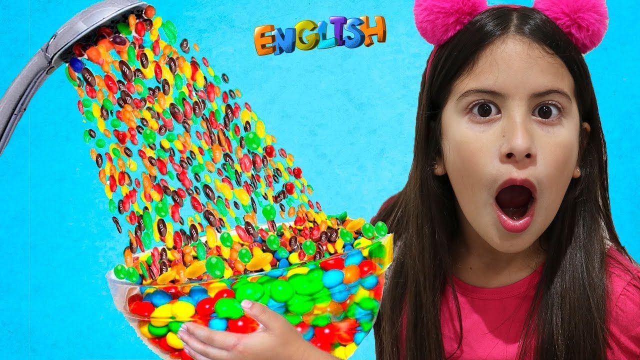 Maria Clara and JP Pretend Play Magic Shower والدش السحري !!!