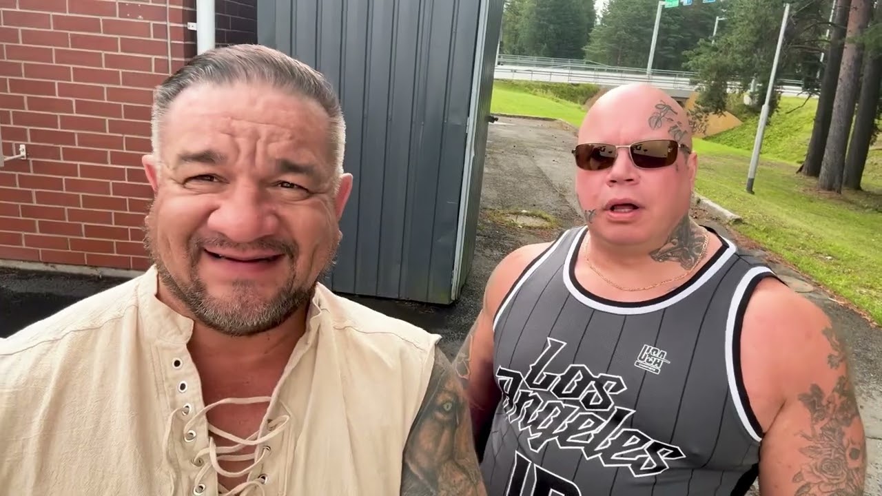 XL Pojat - Oulu Hoods. Nici kertoo United Brotherhood ajoista ja käydään 