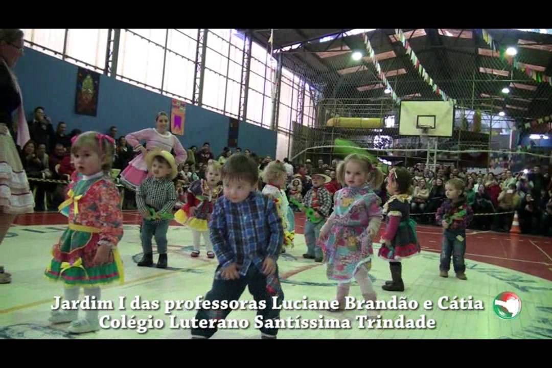 O casamento da Ritinha e do Zé - Colégio Santíssima Trindade