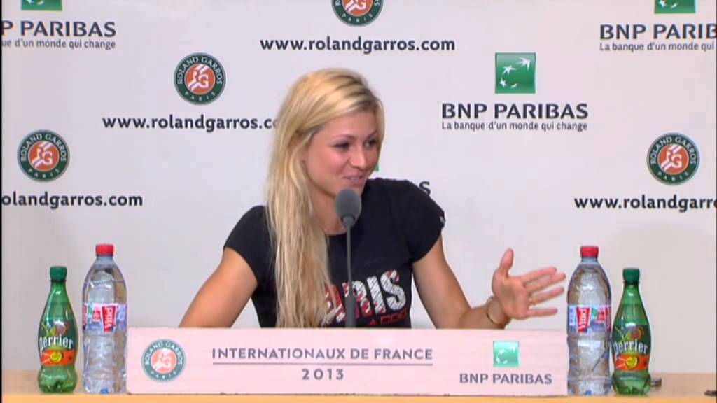 Maria Kirilenko: Press Conference in RG 2013 (Russian language)