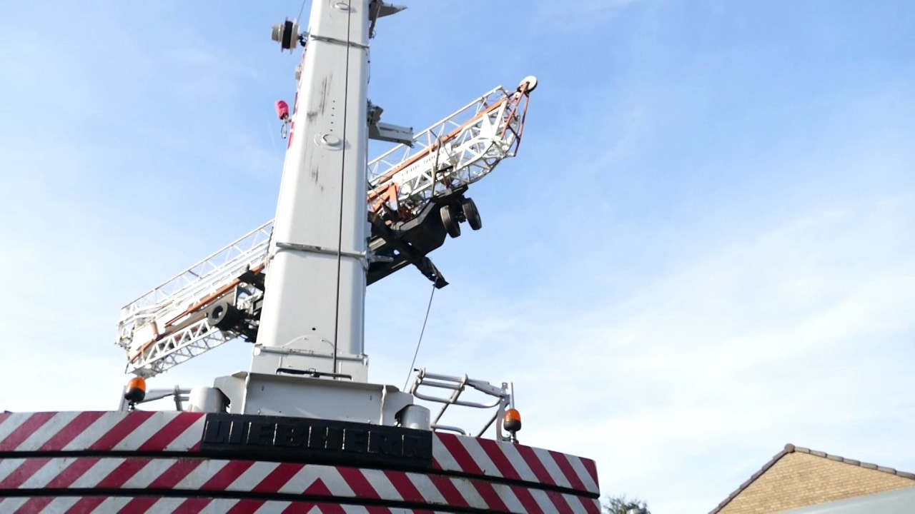 Bouw kraan wordt verwijdert De    parel Sprundel