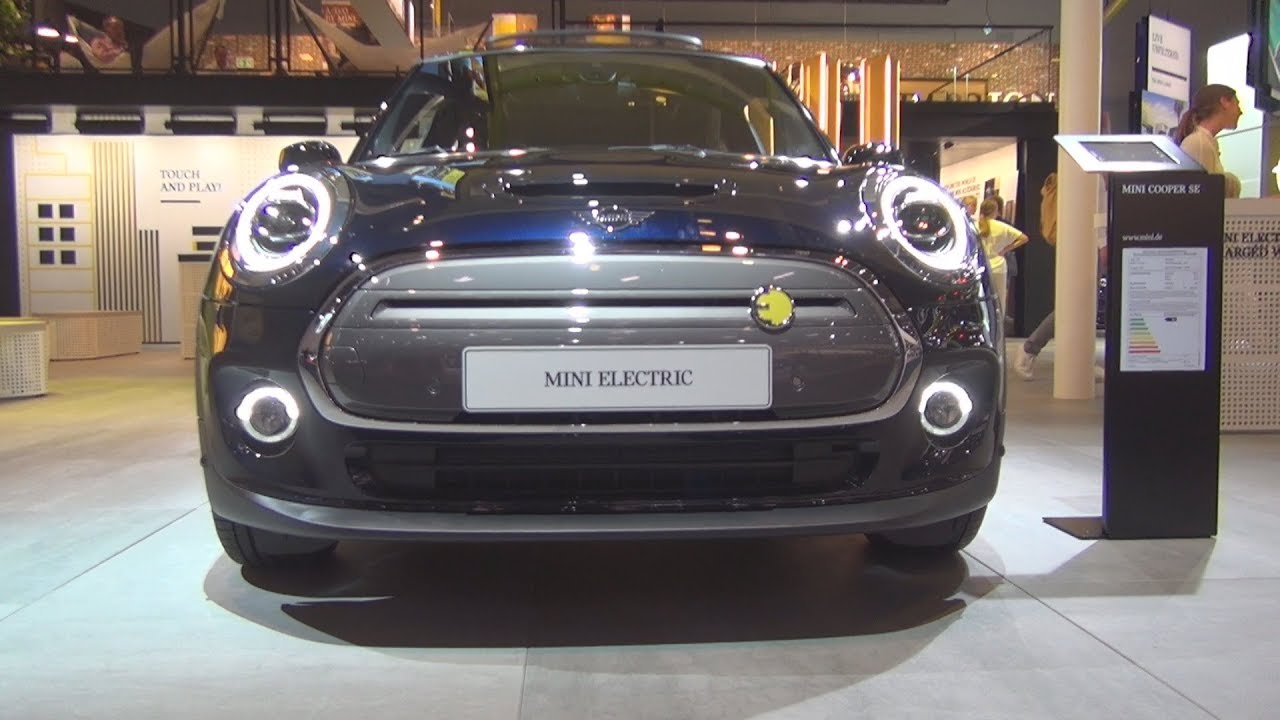 MINI Cooper SE (2020) Exterior and Interior