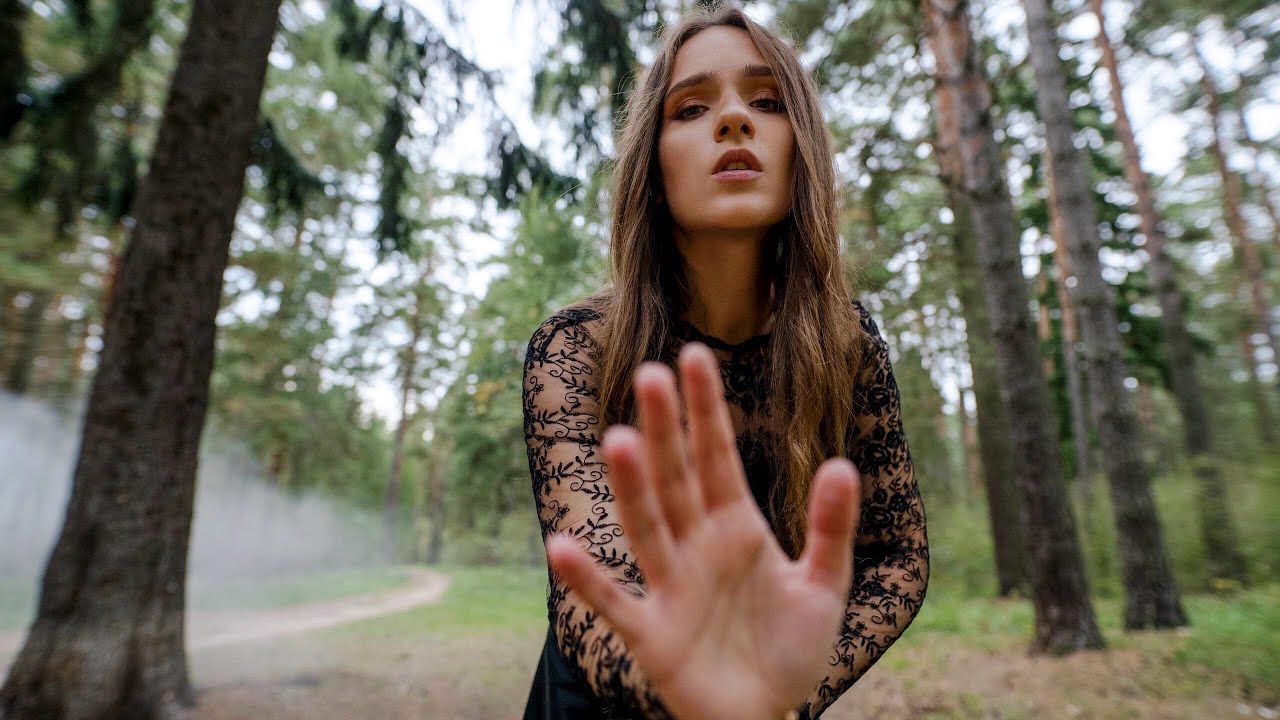 Smorodina Reka- Вечер (Russian Acoustic Folk with Guitar, Clean Voice & Orchestral)