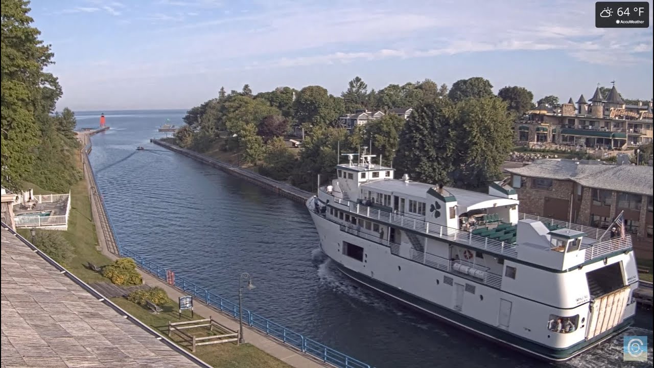 CharlevoixCam&reg; Live Stream Channel Cam