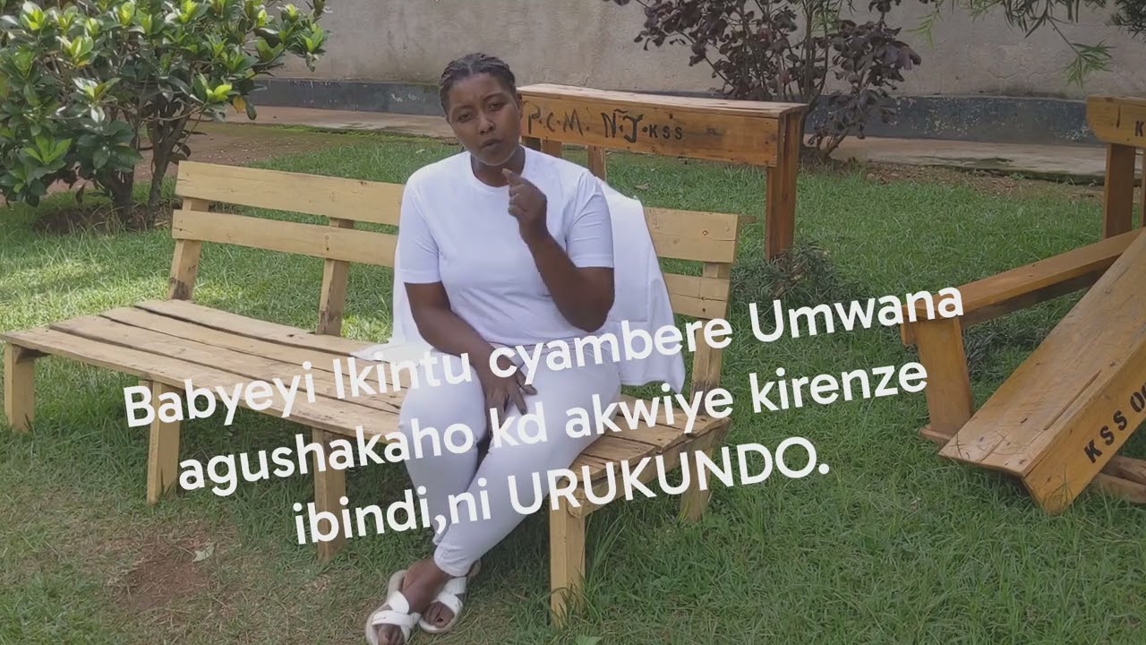 Umwana ni Impano umuntu ahabwa n'Imana si impano y'umugore cg umugabo, bityo mubyeyi kund umwana waw