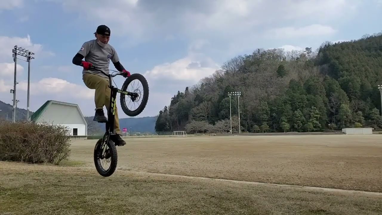 60才のオジンがトライアル自転車でダニエルに挑戦