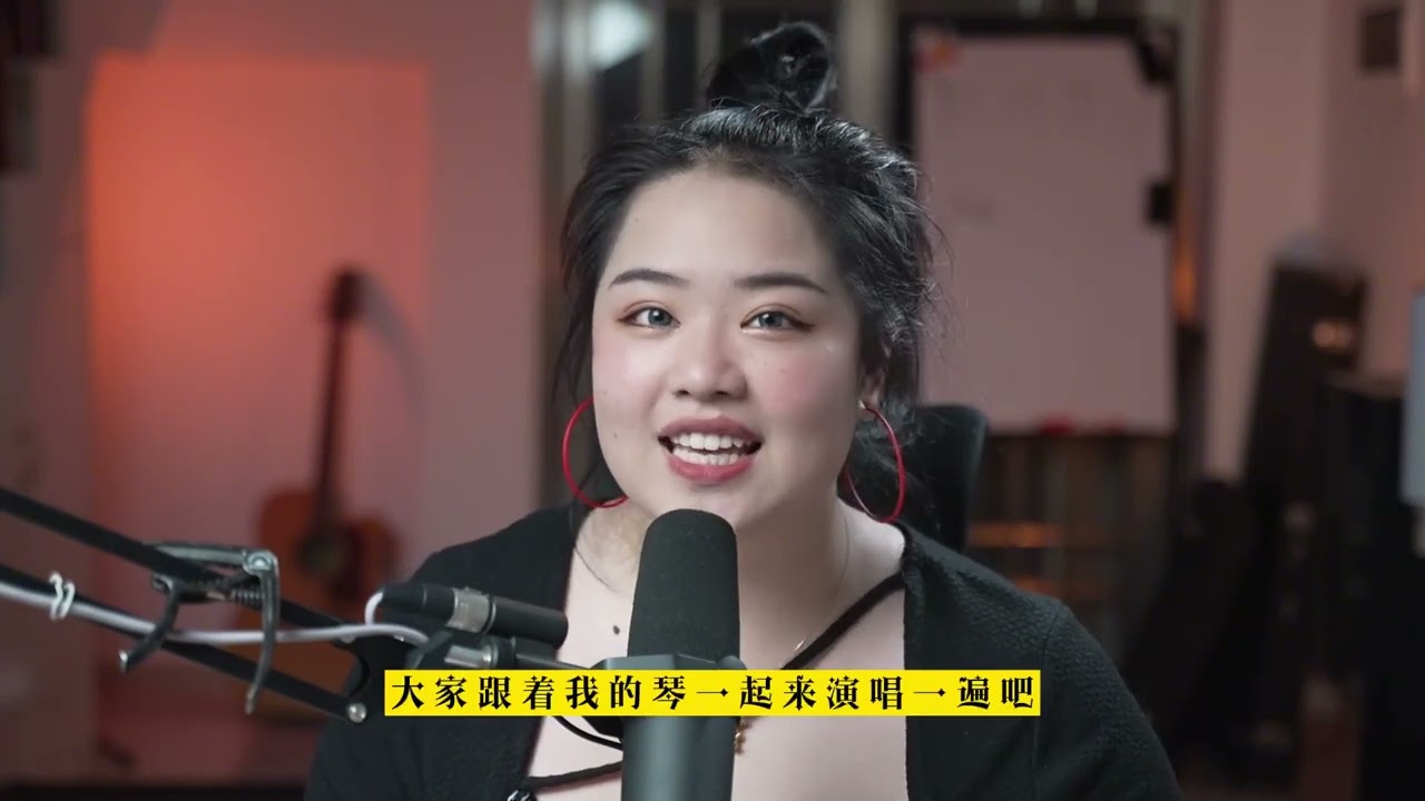 经典老歌月亮代表我的心一句一句教唱，有图有歌词，更清楚简单～