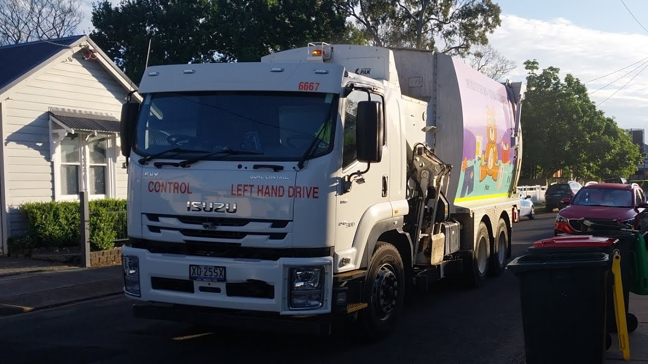 Maitland CBD garbage 