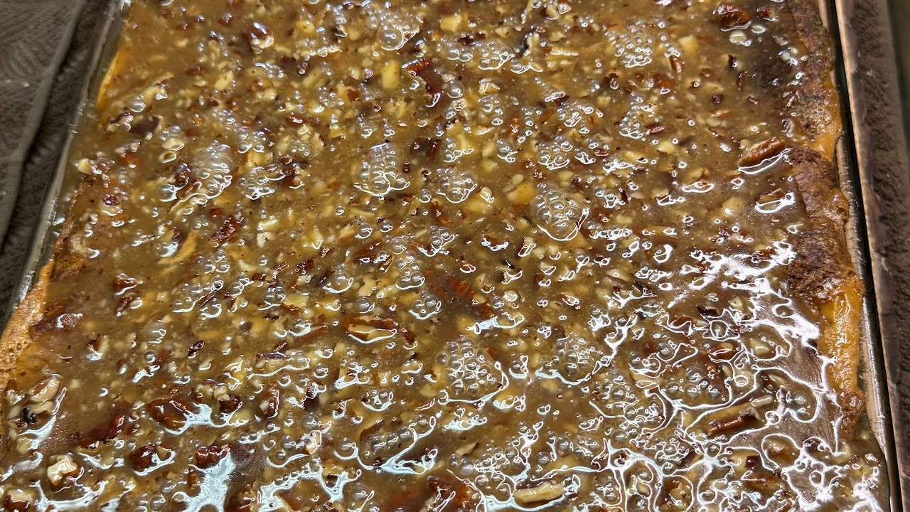 Pecan Praline King Cake Bread Pudding