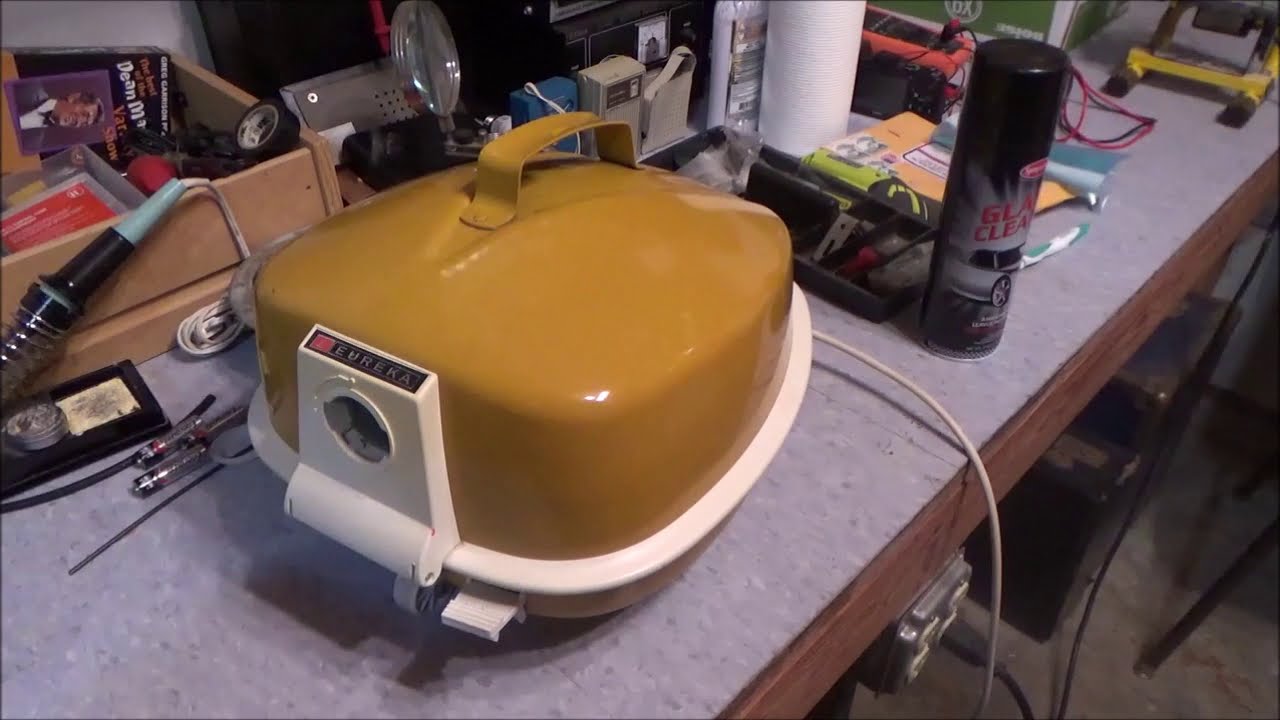 Eureka 3210 AG Canister Vacuum - Gold (1980)