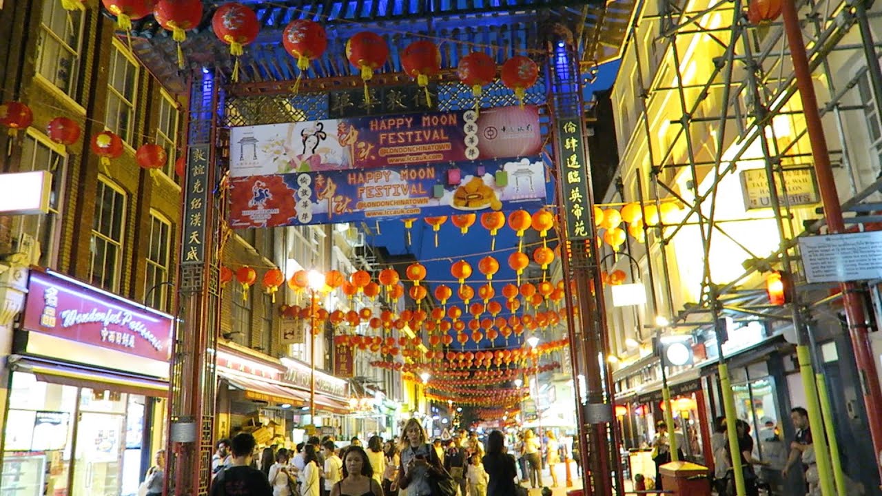 Chinatown London Mid Autumn Mooncake Festival Street Food