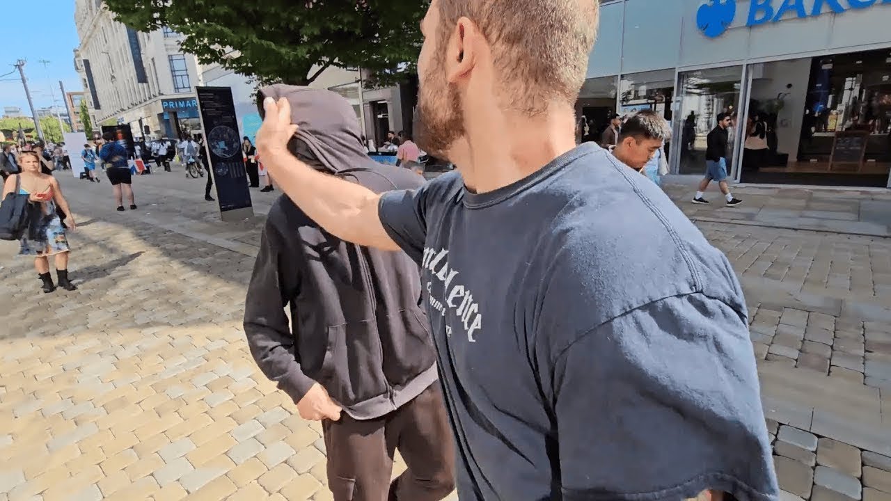 Wenn sich echte K&auml;mpfer nicht zur&uuml;ckhalten...