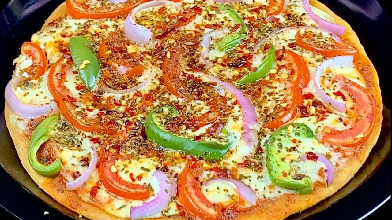 கோதுமை மாவு வைத்து Pizza ரெடி😋|No Cheese, Yeast, Oven Veg Pizza|godhumai pizza in tamil| wheat pizza