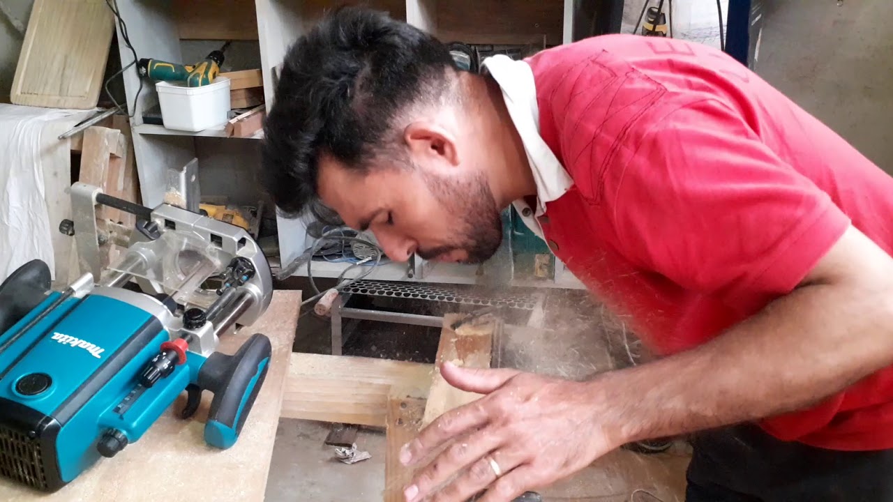 Testando uma fresa de 12mm na tupia de coluna