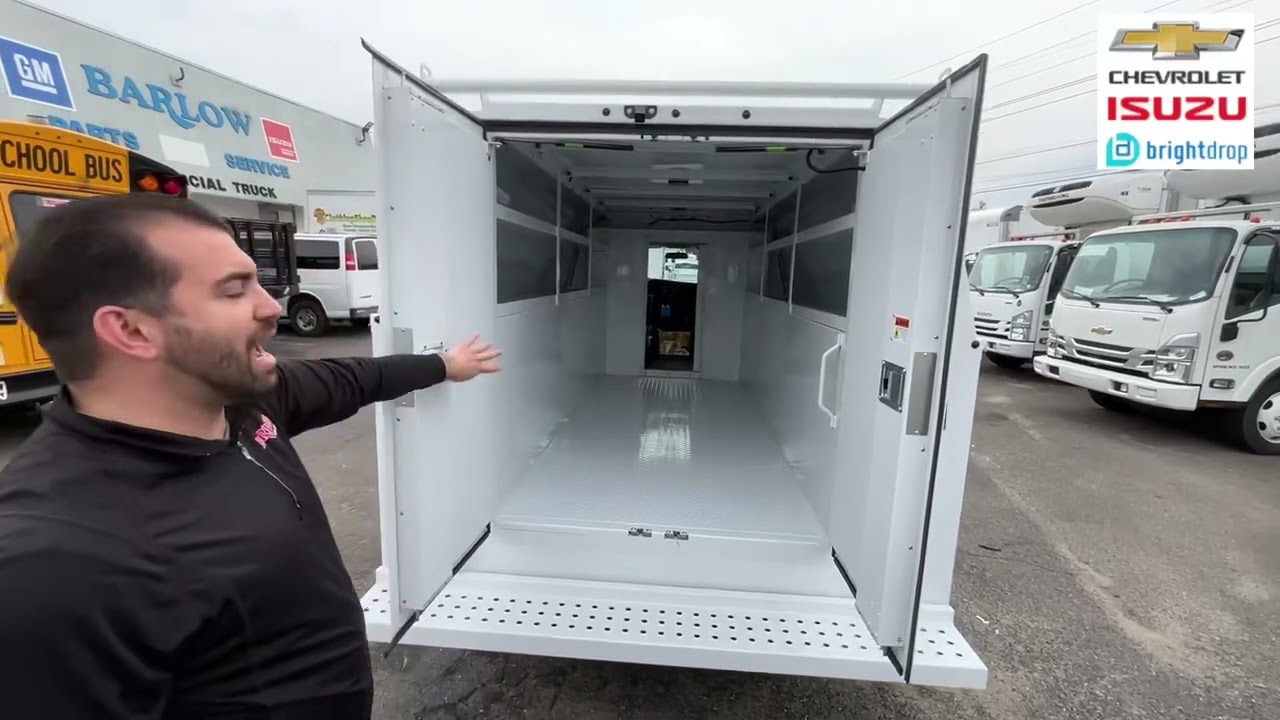 2025 Chevy 3500 Express cutaway 11’ Reading low top CSV