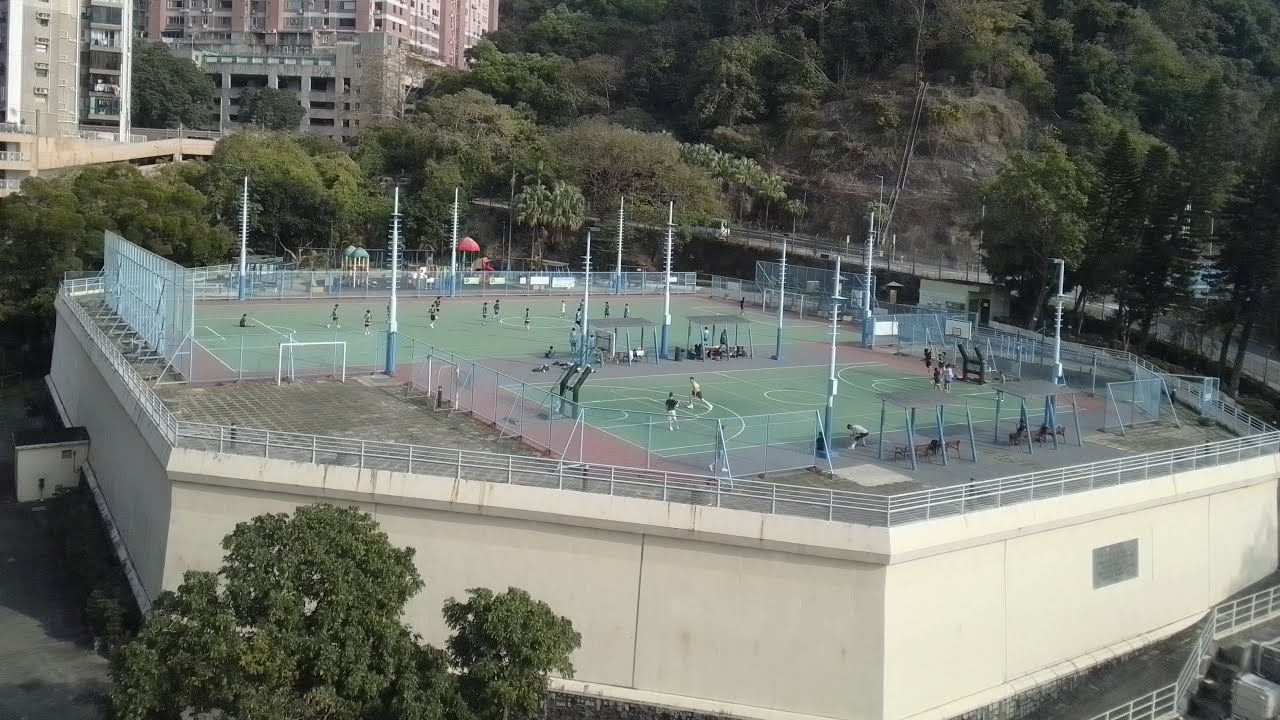 LIVE.... HAPPY SUNDAY EVERYONE