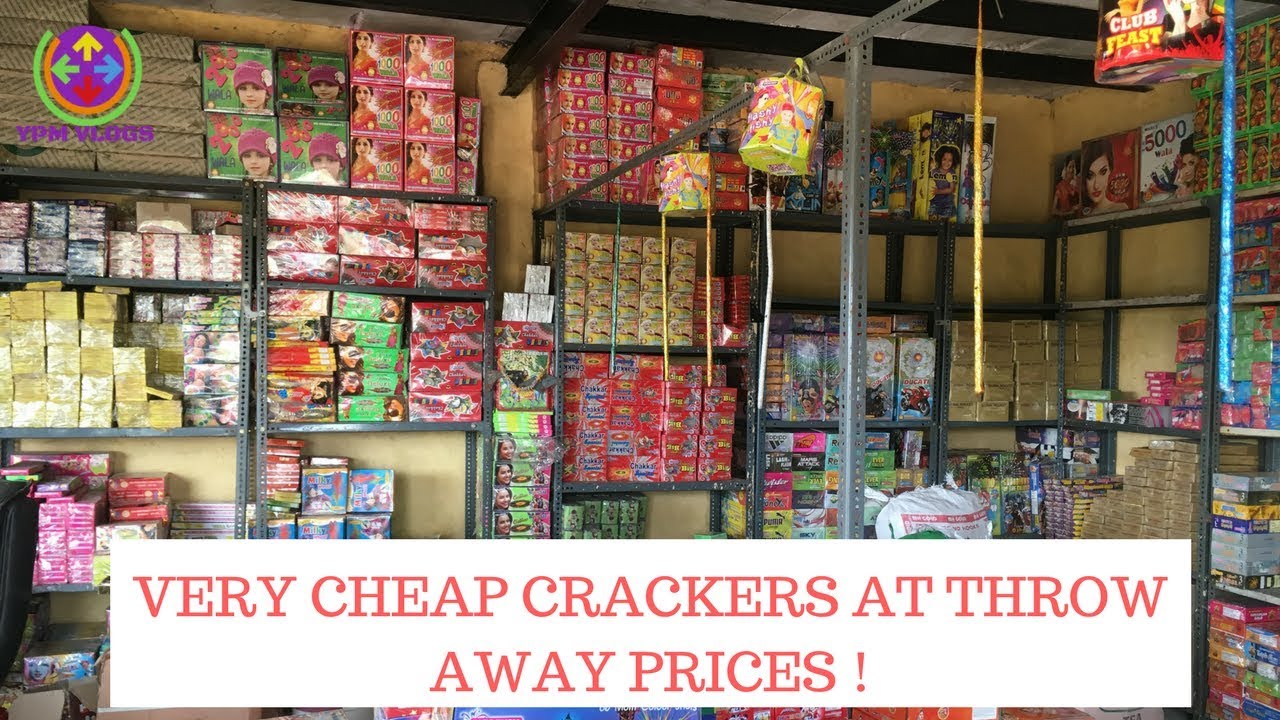 CRACKERS IN DELHI NCR AT VERY CHEAP PRICES | FARUKH NAGAR | RETAIL AND BULK | EXPLORING SHOPS |