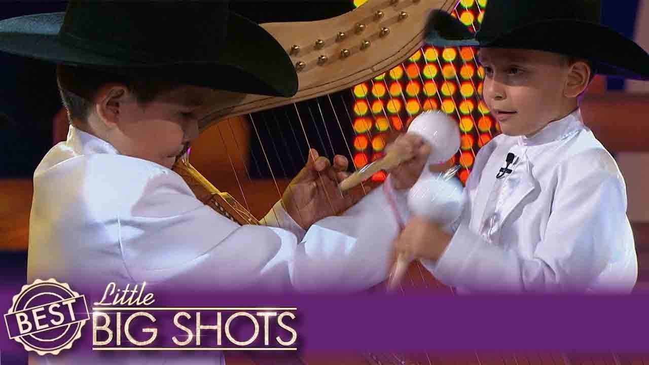 Juan Manuel and Jacobo Perform Brilliant Folk Music