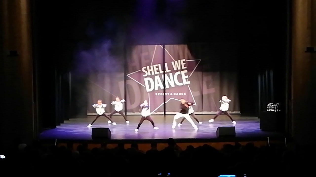 FLOW dancecrew ROOTS DANCESTUDIO