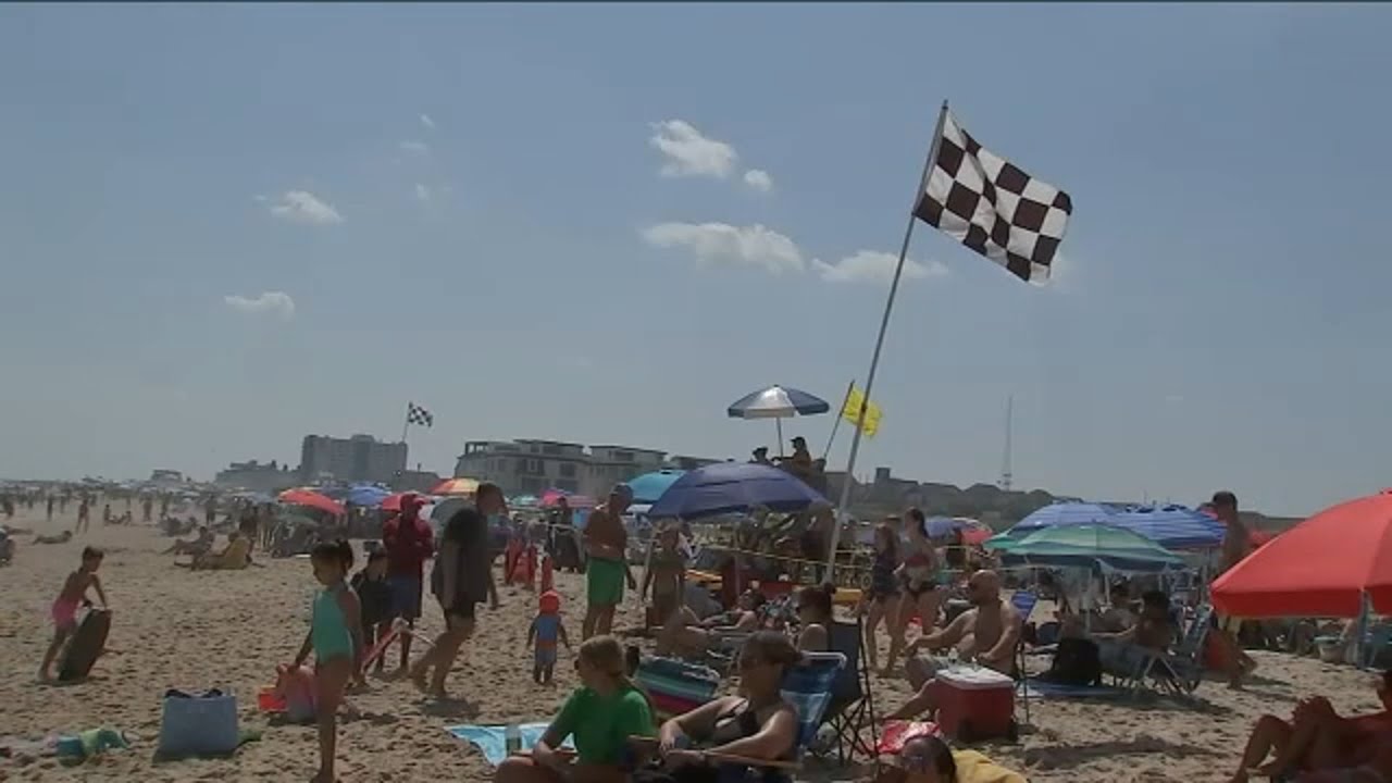Thousands pack beaches on Labor Day Weekend