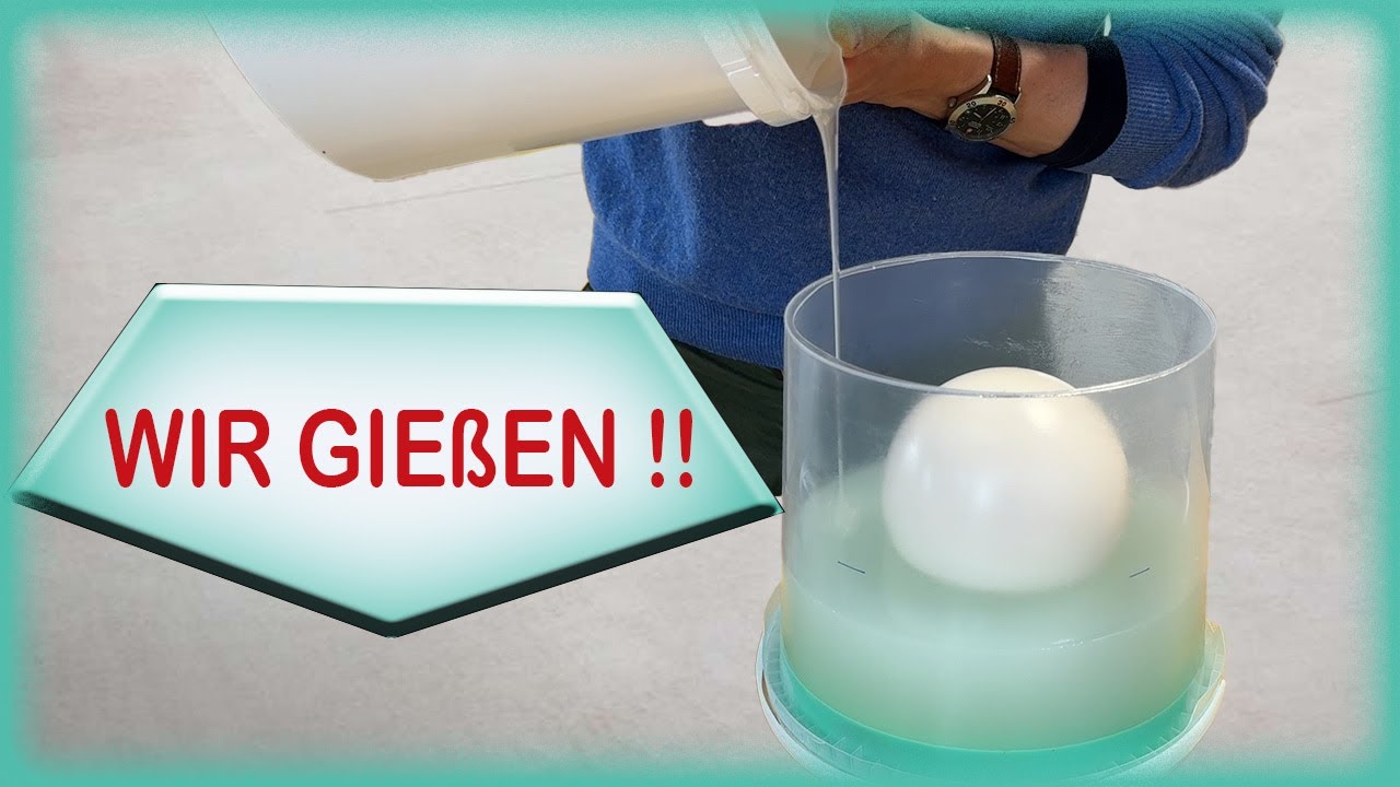Einblick in unsere Werkstatt - Silikonform für unsere Shungit Kugel