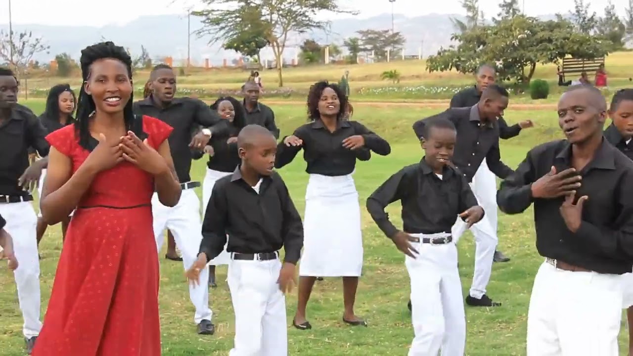 A.I.C Uzima Choir  - WAKATI