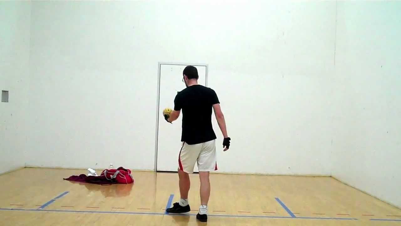 Training the Serve (Tekong).MP4