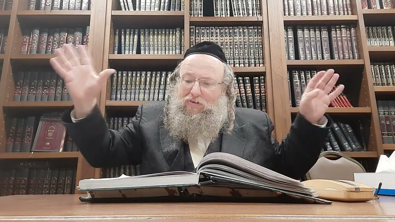 מגילת אסתר מגילת ויזניץ הרבי מסאטמאר חכם עדיף מנביא ועל דרכו של הרב קוק אידיש
