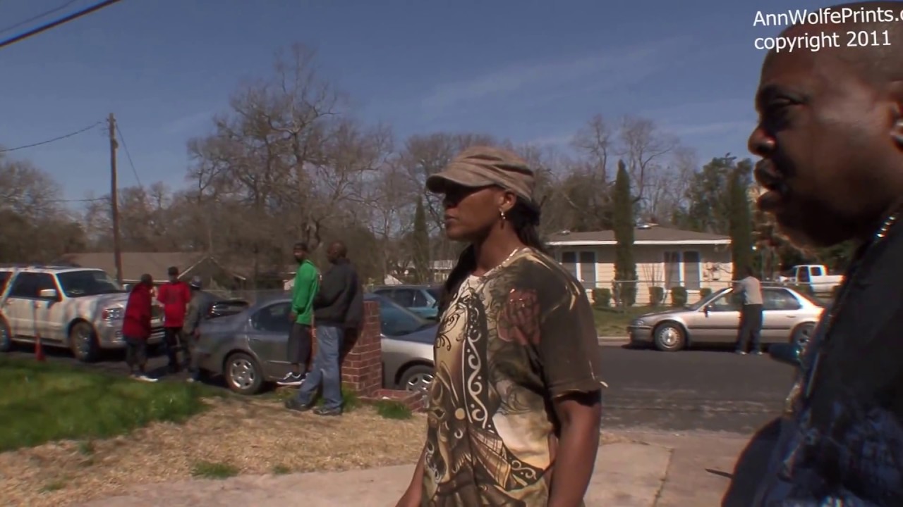 Ann Wolfe Prints, finding  love in the hood.