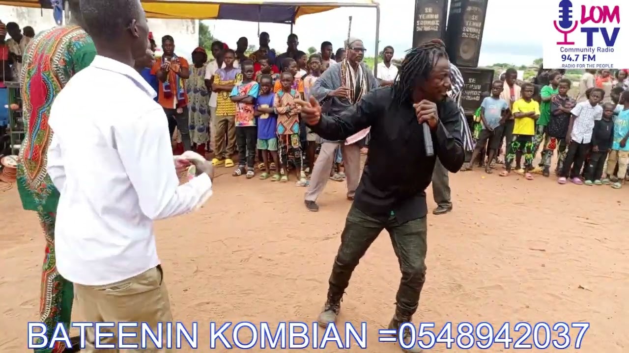BATEENIN KOMBIAN PAYS LAST RESPECT PERFORMANCE TO LATE. EBENEZER LAARI .