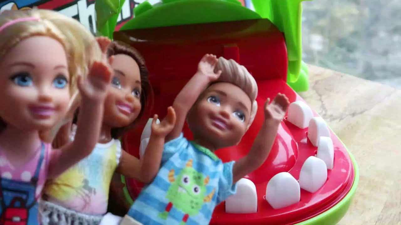 Elsa and the ToyKids learn about being kind and unkind, and play Crocodile Dentist.