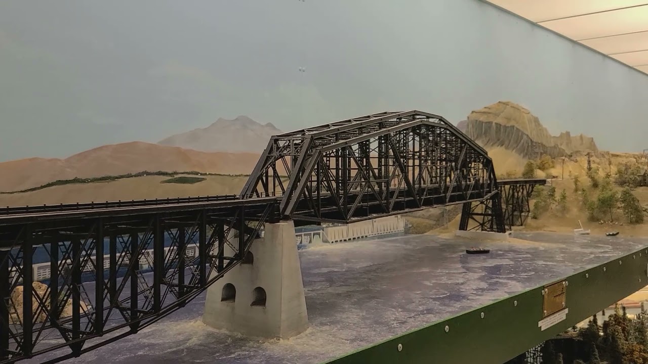 Peter Murphy's Great Northern Cascade Model Railroad