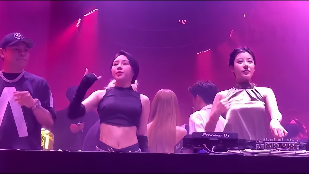 凤凰传奇 - 自由飞翔 (DjYizi Electro Remix 2024 v2) Tự Do Bay Lượn - Phượng Hoàng Truyền Kỳ #dj抖音版2024