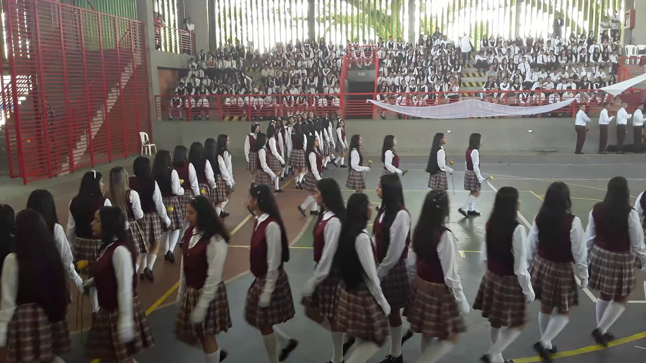 Entrega de símbolos colegio sor maria juliana grado 11 al 10 año 2019