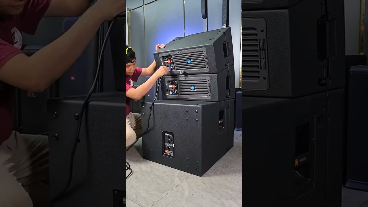 JBL VRX900 Series Powered Compact Line Array System 