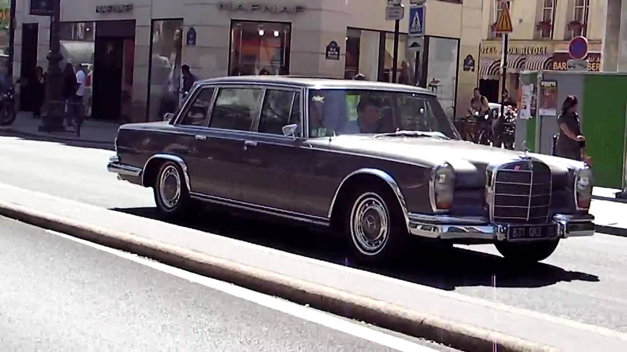 Mercedes Benz 600 Driving in Paris France
