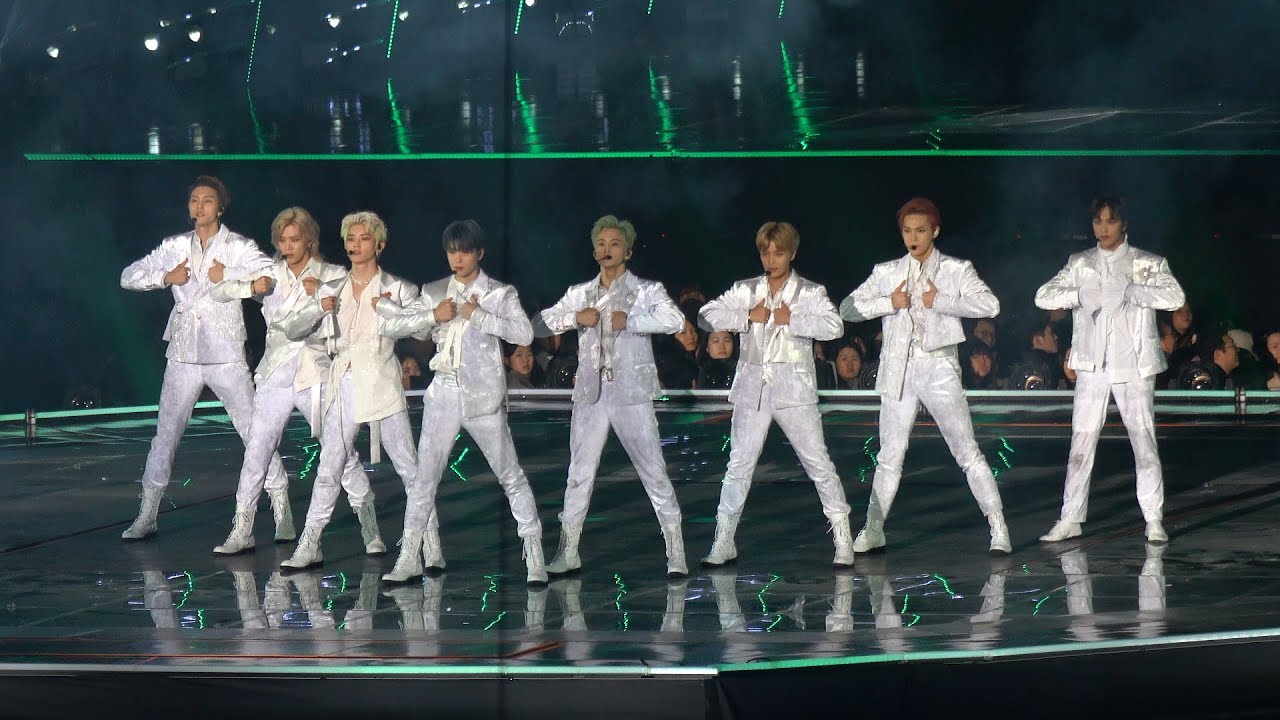 191225 NCT (엔시티) BOOM + Superhuman 미끄러운 바닥에도 최선을 다한 무대 4K 직캠 fancam