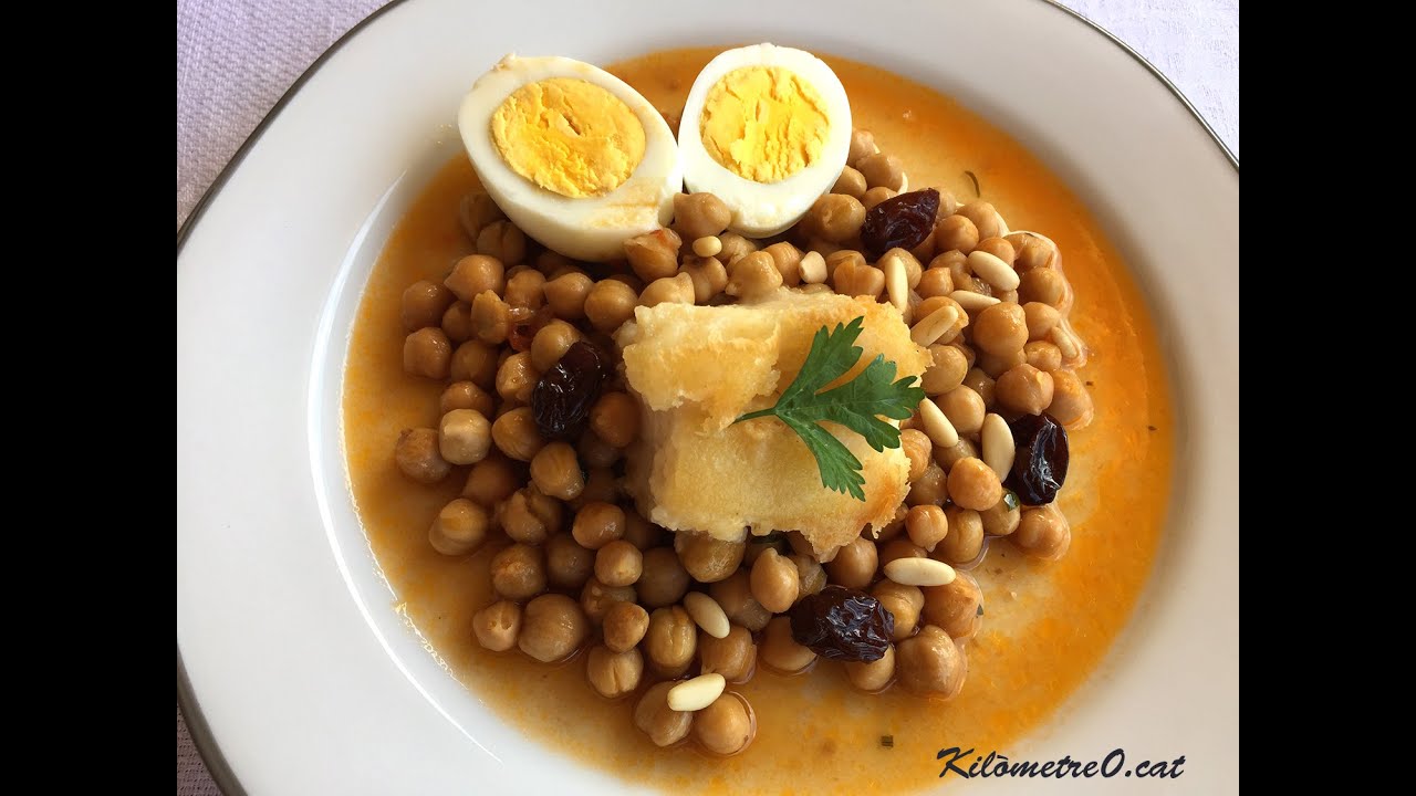 🍲Bacalao con garbanzos, la  receta de la tia Cefi ♥️ / Os explicamos paso a paso como prepararlo 😋😋