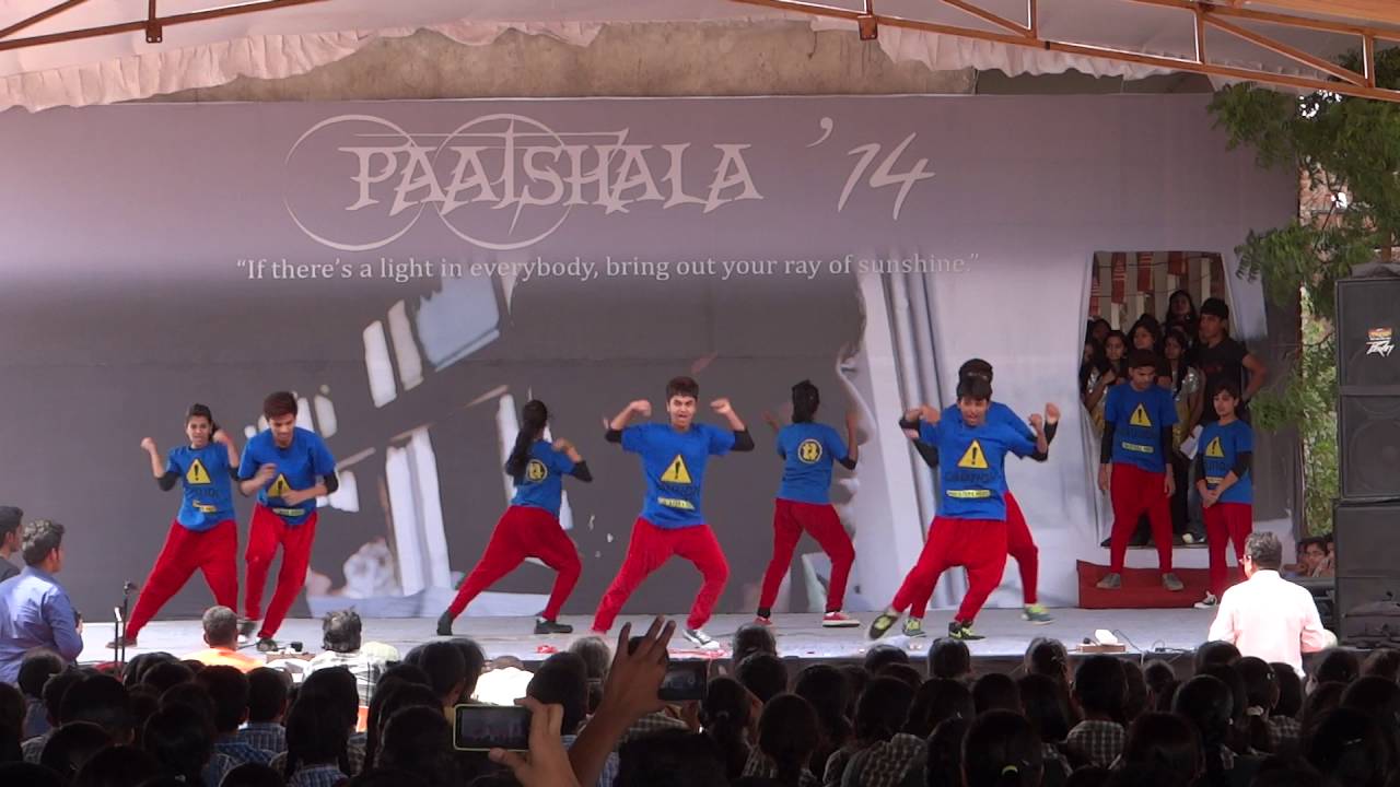 Twisters dance crew | Paatshala 2014 | Happy feet | Winners | Vidhya Niketan School