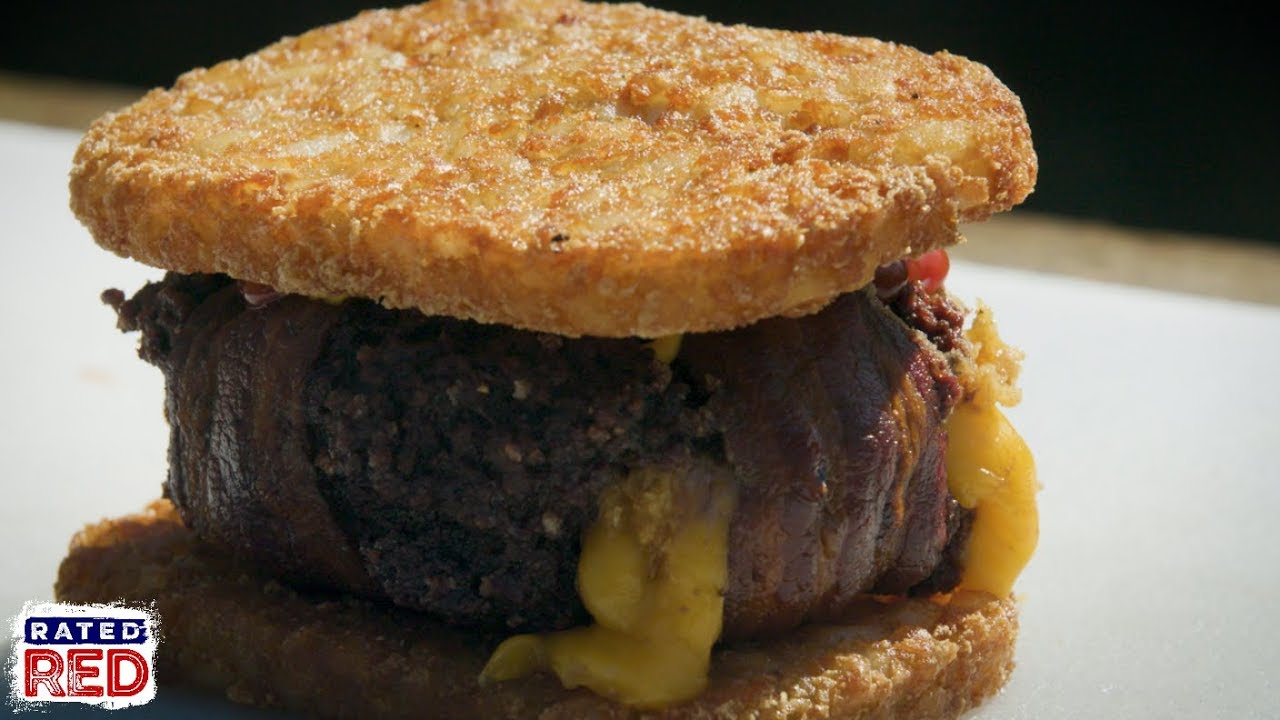 Alabama Boss Fries Up a Bacon Cheeseburger | Deep Fried