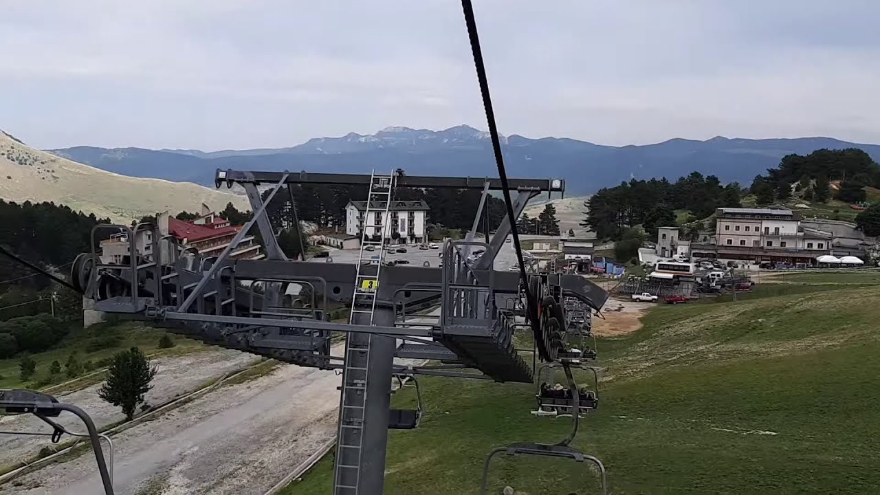 PESCOCOSTANZO il borgo visto dalla seggiovia