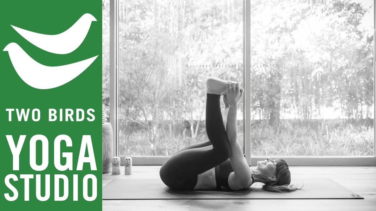 30 Minute Soothing & Relaxing Bedtime Yoga