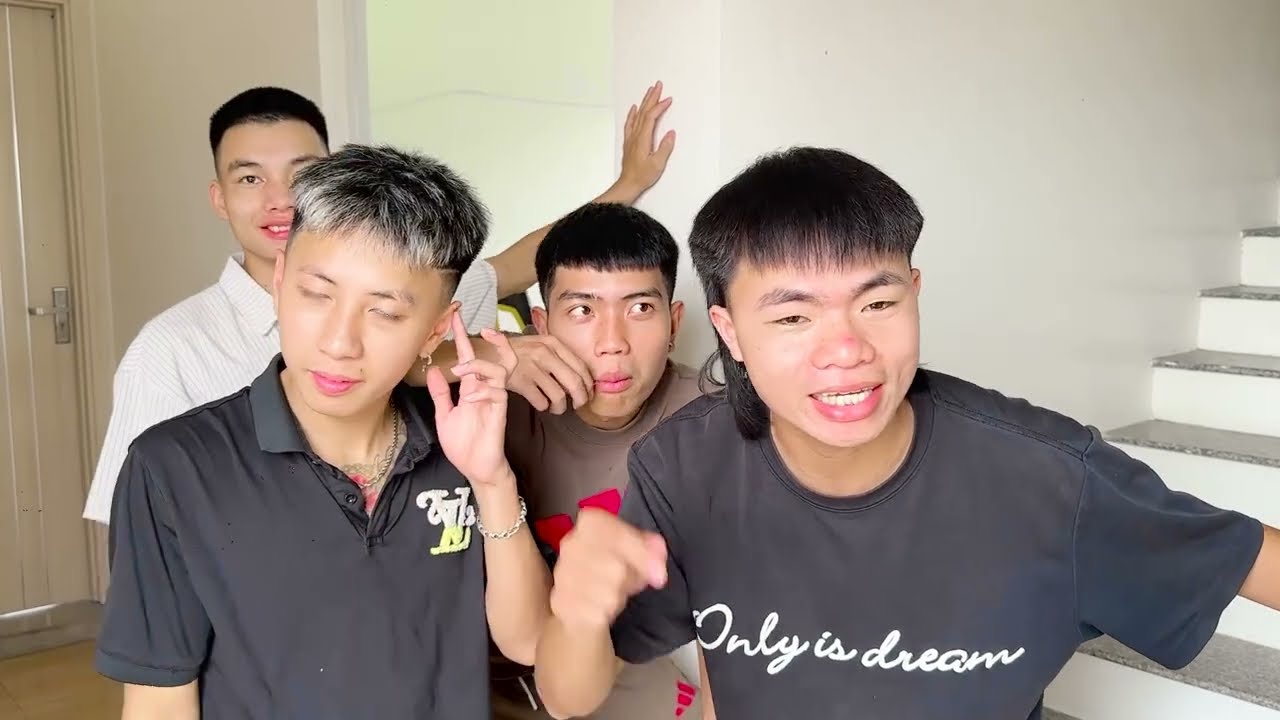 Văn Quỳnh C&ugrave;ng A.E Team Ho&agrave;ng Em Troll Vi Tiểu Bảo 