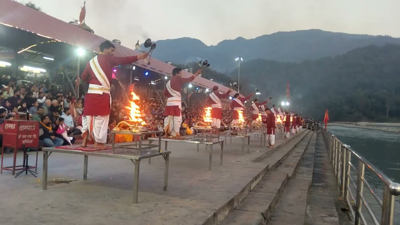 Rishikesh 🙏sangam 🚩Triveni 🌿Ghat 🔱 Naseeb 🔥Wale Ko 🕉️Aarti Naseeb hoti 📿 Uttrakhand 💯
